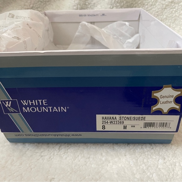 NWT White Mountain Havana Ankle Booties Suede (Genuine Leather) - Picture 4 of 7